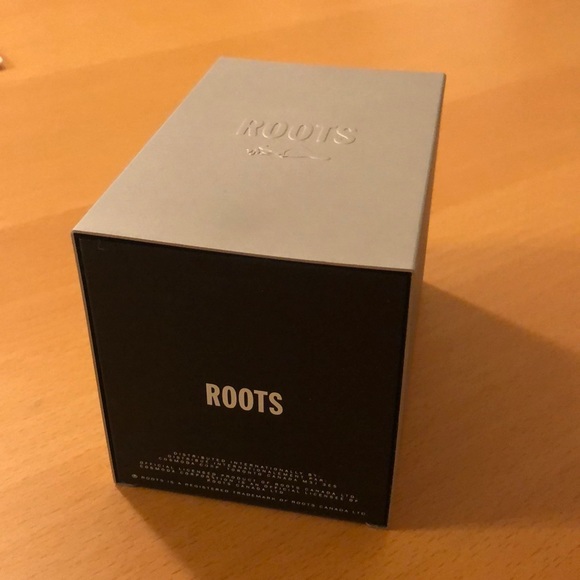 Brand New In Box ROOTS Ladies Watch - Picture 2 of 6